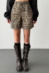 Leopar Desen Batik Şort Leopar