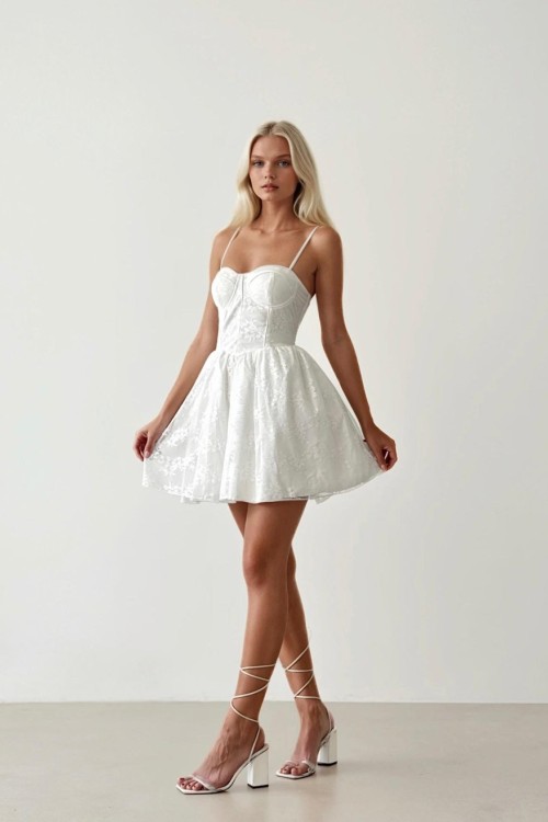 Alisa Gloplu Dantel Detaylı Elbise Beyaz