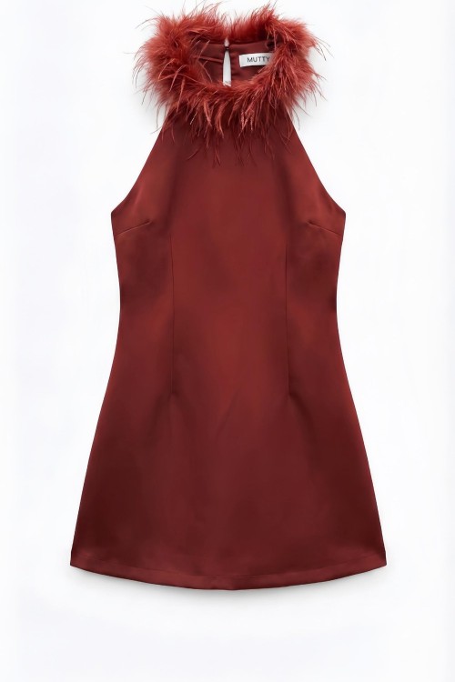 Sirt Dekolteli Yakasi Tüylü Saten Elbise Rina Kırmızı