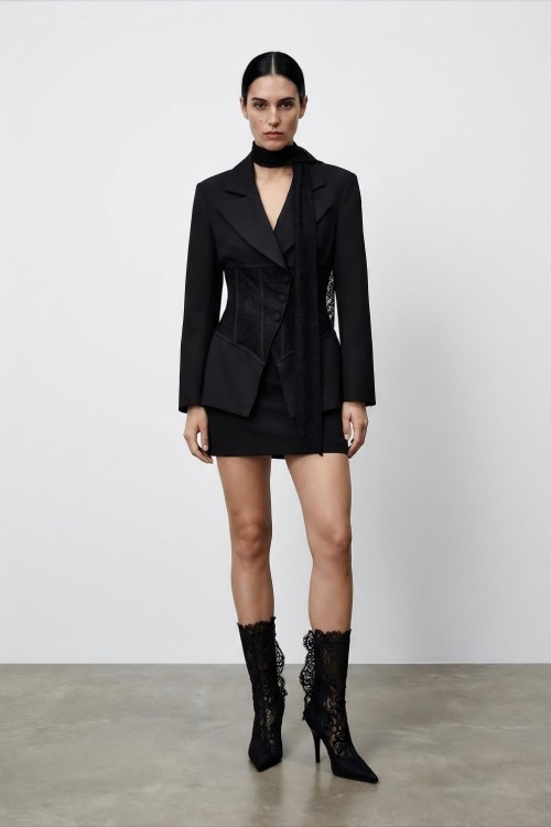 Cannes Vatkalı Korse Detaylı Premium Takım Siyah