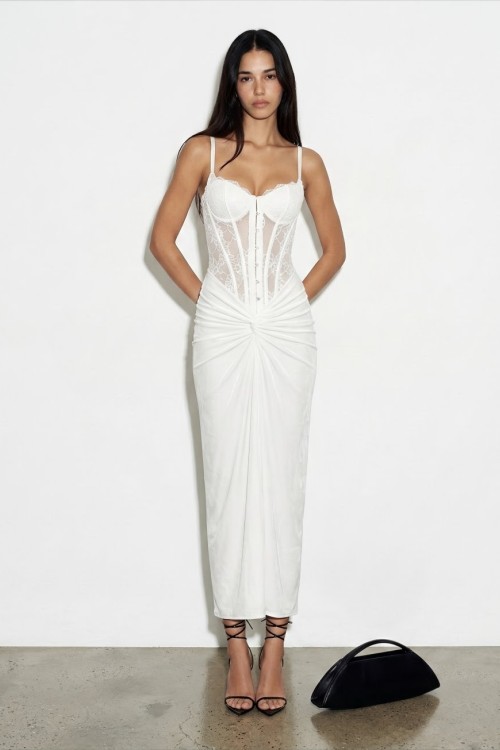 Nina Korse Detaylı Maxi Elbise  Beyaz
