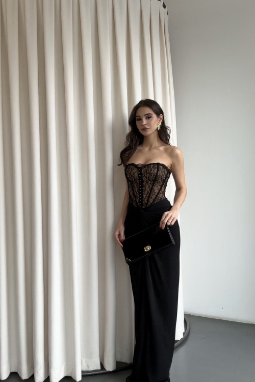 Nina Korse Detaylı Maxi Elbise  Siyah