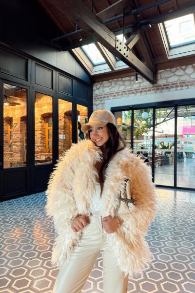 Cookie Kemerli İthal Tiftik Kürk Beyaz