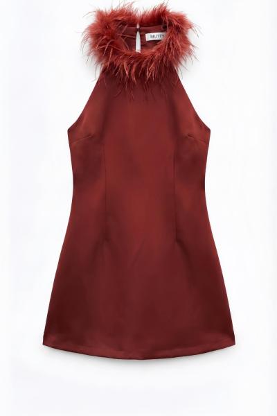 Sirt Dekolteli Yakasi Tüylü Saten Elbise Rina Kırmızı