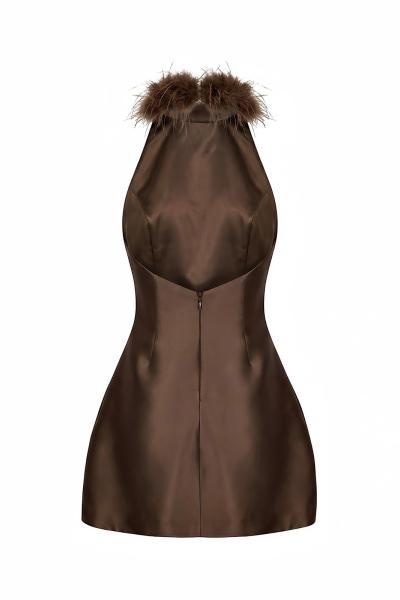 Sirt Dekolteli Yakasi Tüylü Saten Elbise Rina Kahverengi